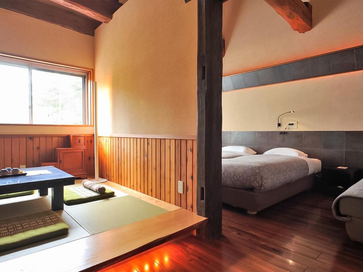 Kunugi Relaxation With 4 Modern Hakuba